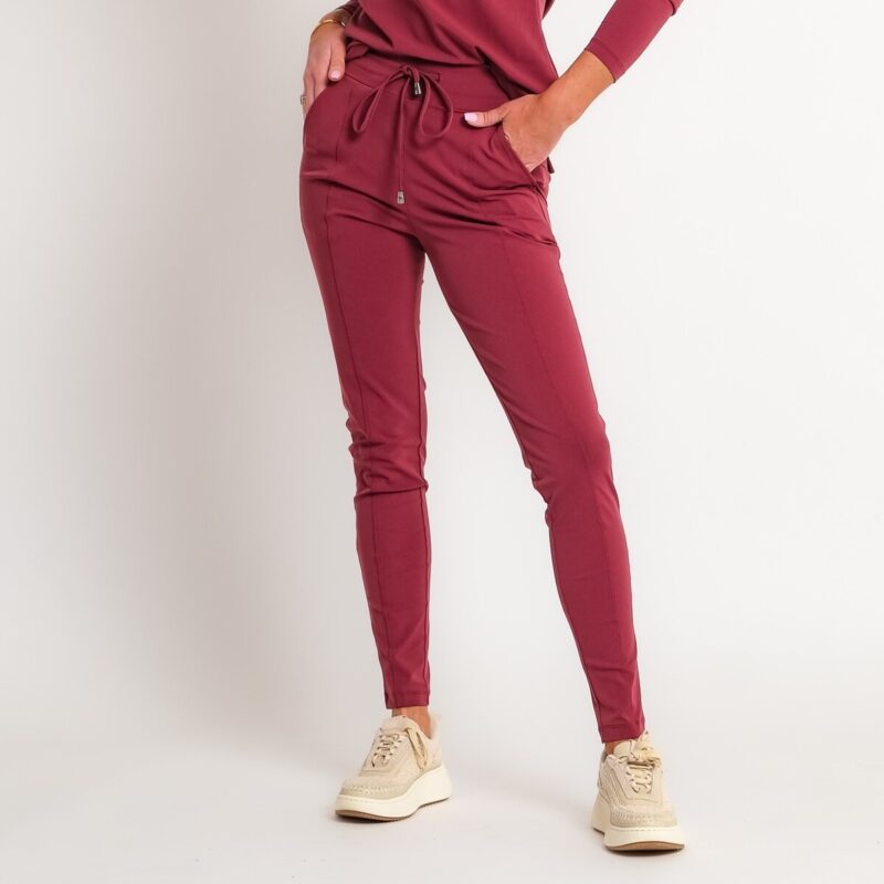 Travel broek bordeaux rood | Amy 134 