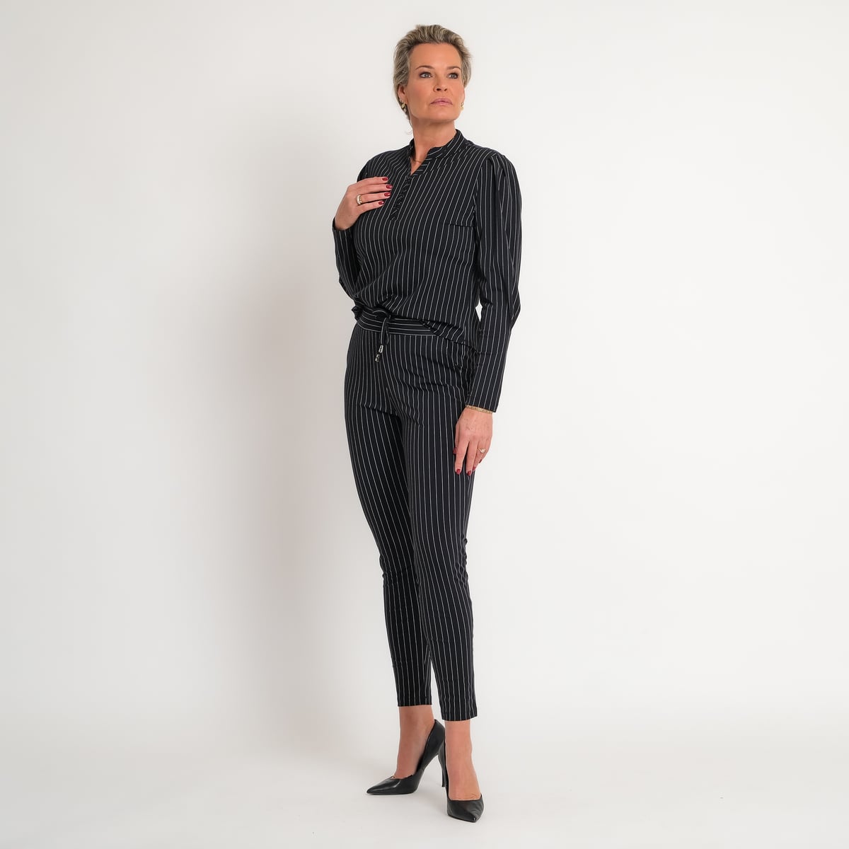 travel blazer krijtstreep zwart off white | amy 102