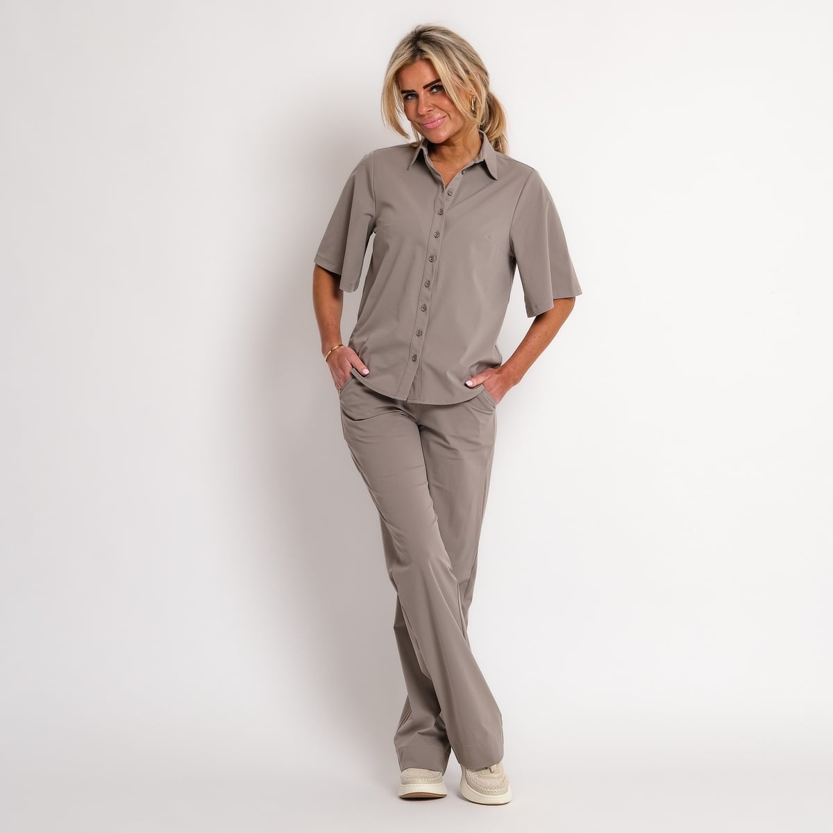 travel top taupe | amy 533