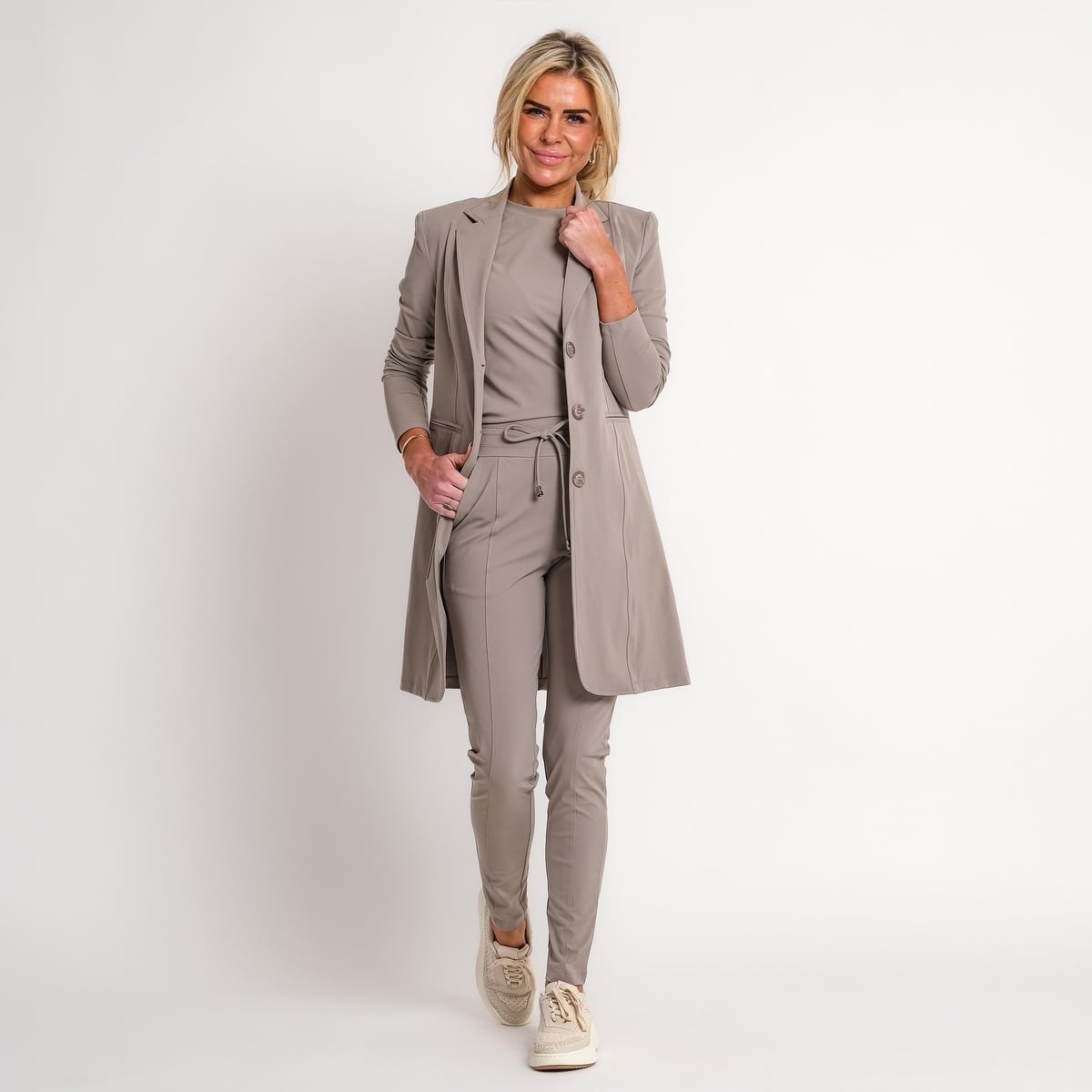 travel top taupe | amy 533