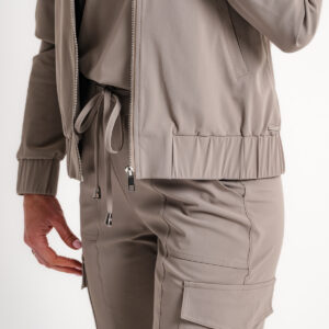 travel top taupe | amy 533