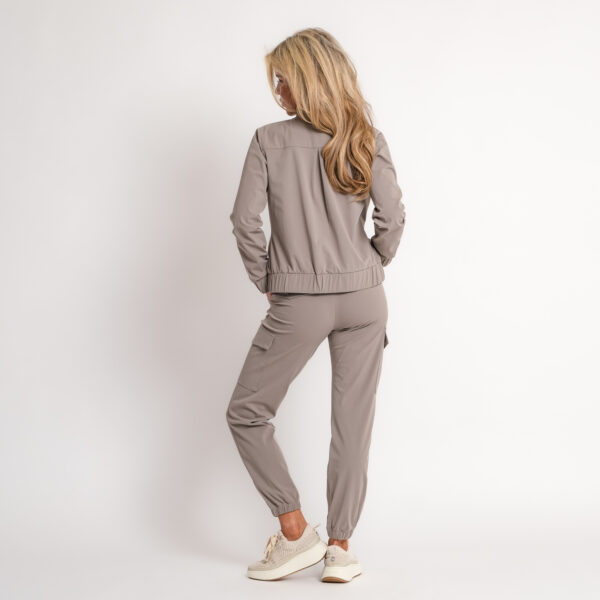 travel top taupe | amy 533