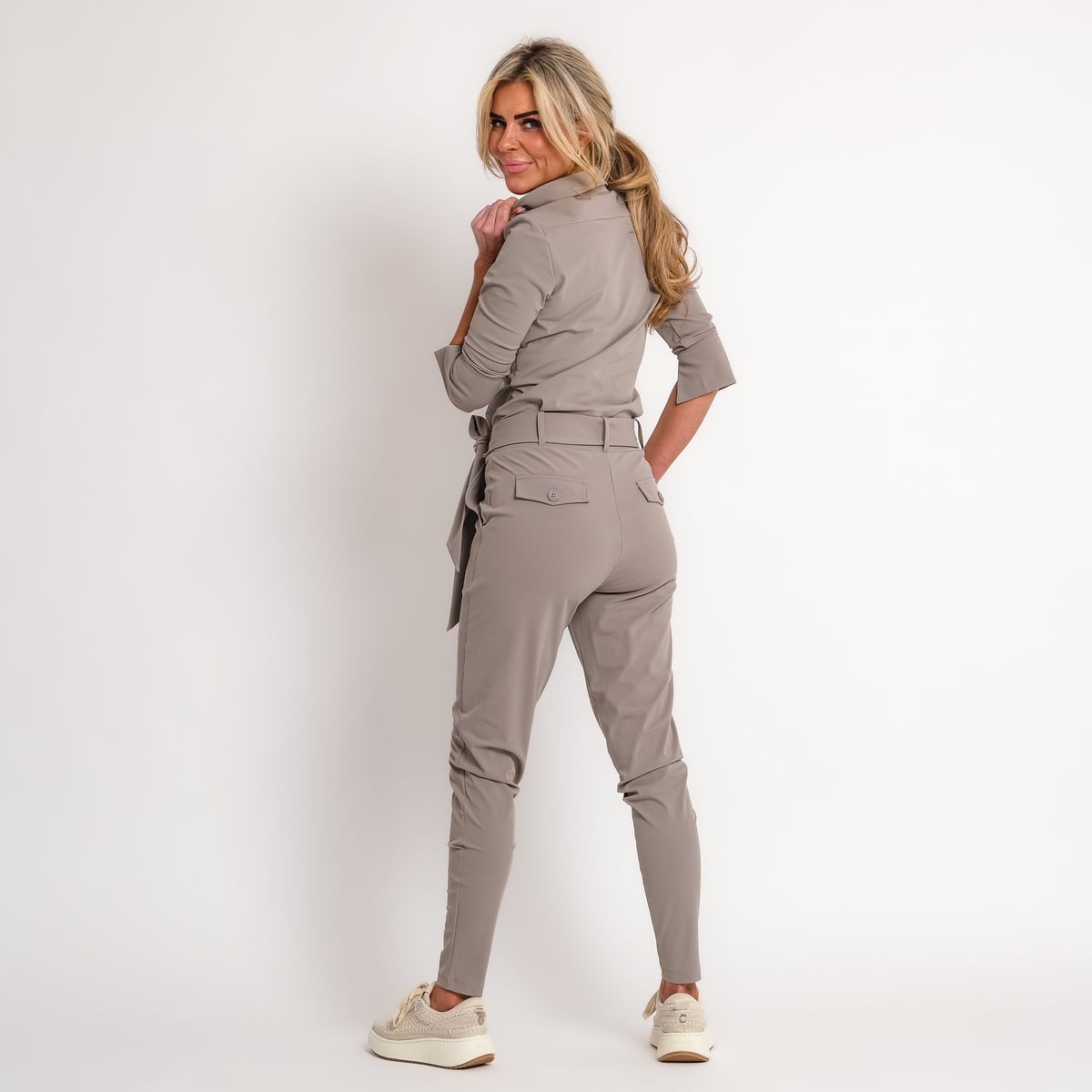 travel top taupe | amy 533