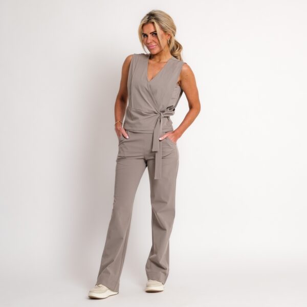 travel top taupe | amy 533