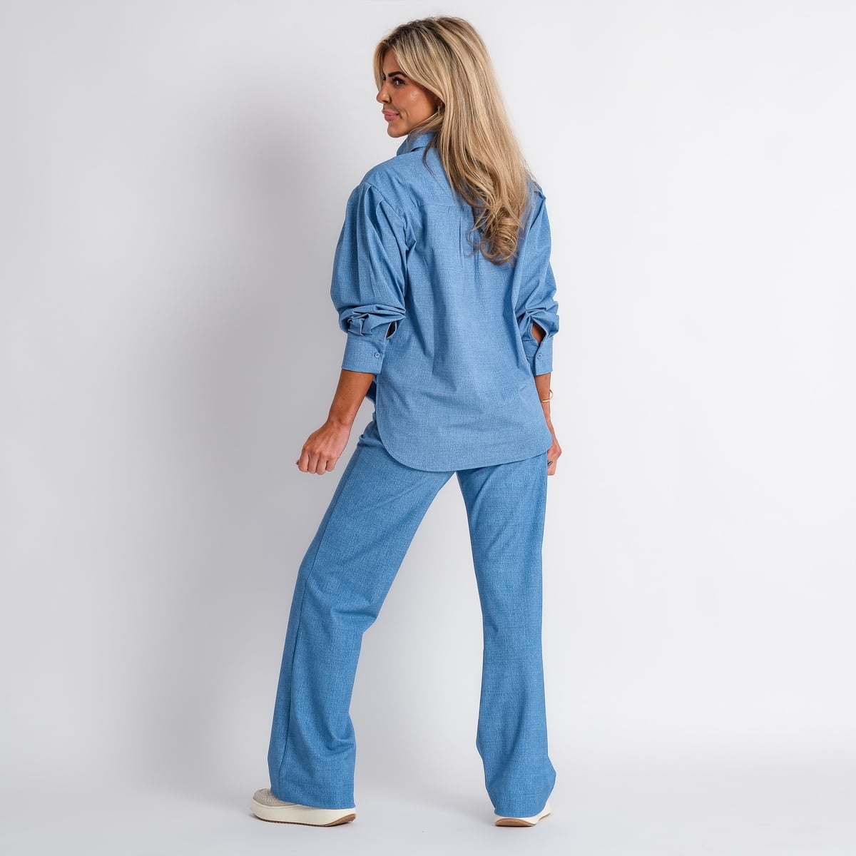 travel blouse met korte mouw light denim look | amy 270