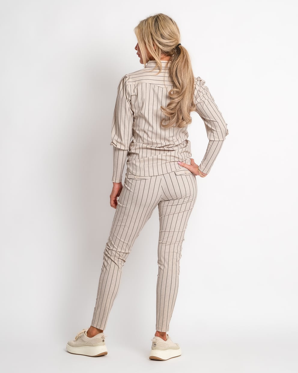 travel gilet classic stripe print latte | amy 294