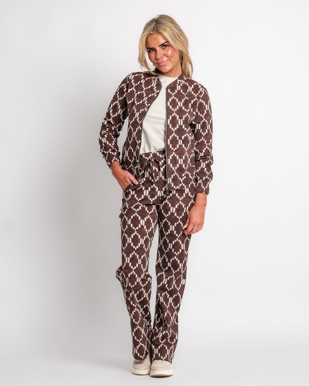 travel bomberjack ikat print espresso | amy 463