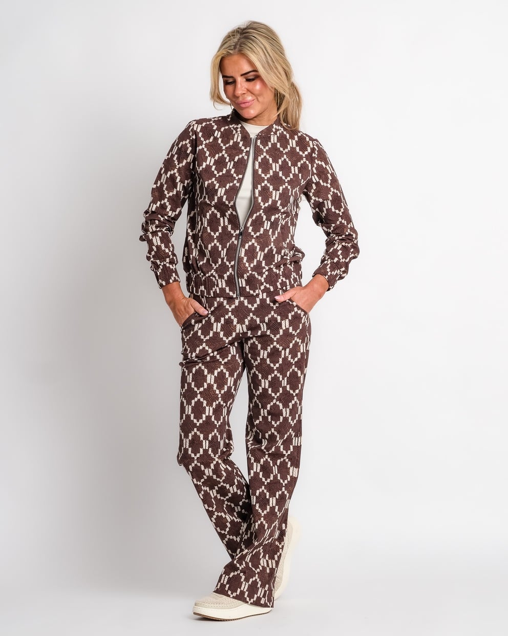 travel bomberjack ikat print espresso | amy 463