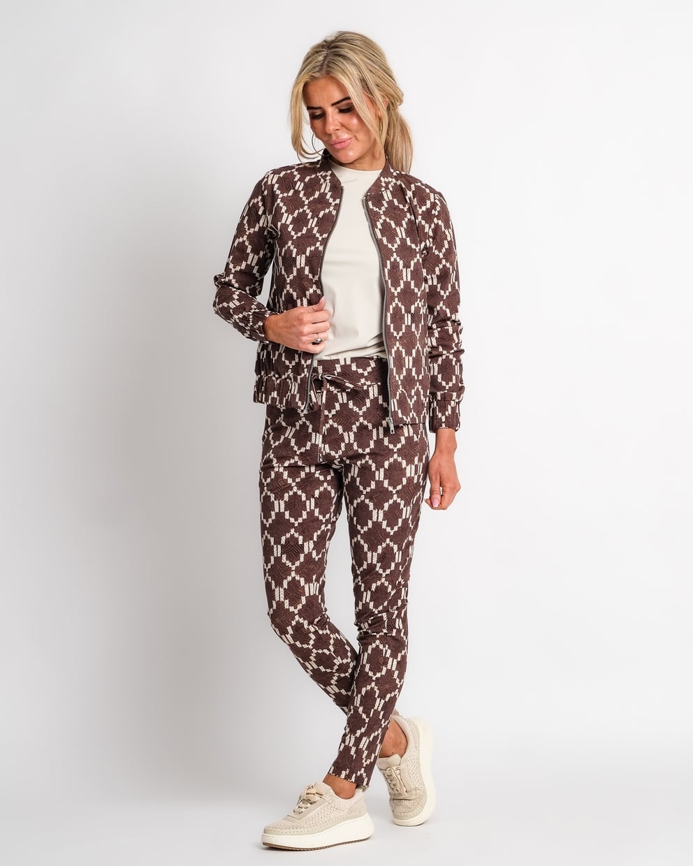 travel bomberjack ikat print espresso | amy 463