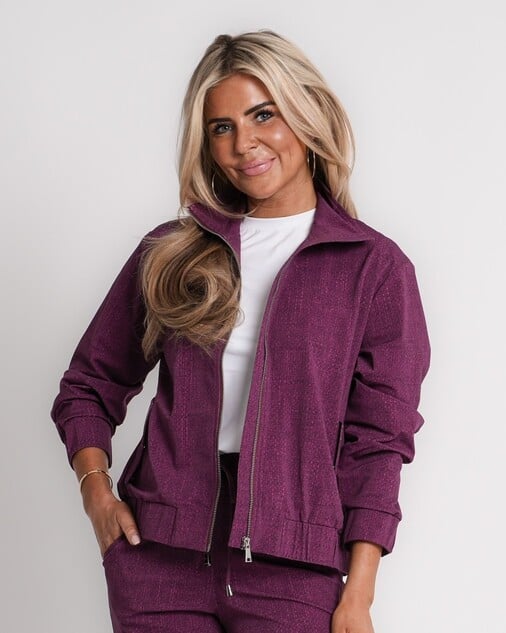 travel trousers slit hem structure print magenta purple | amy 870