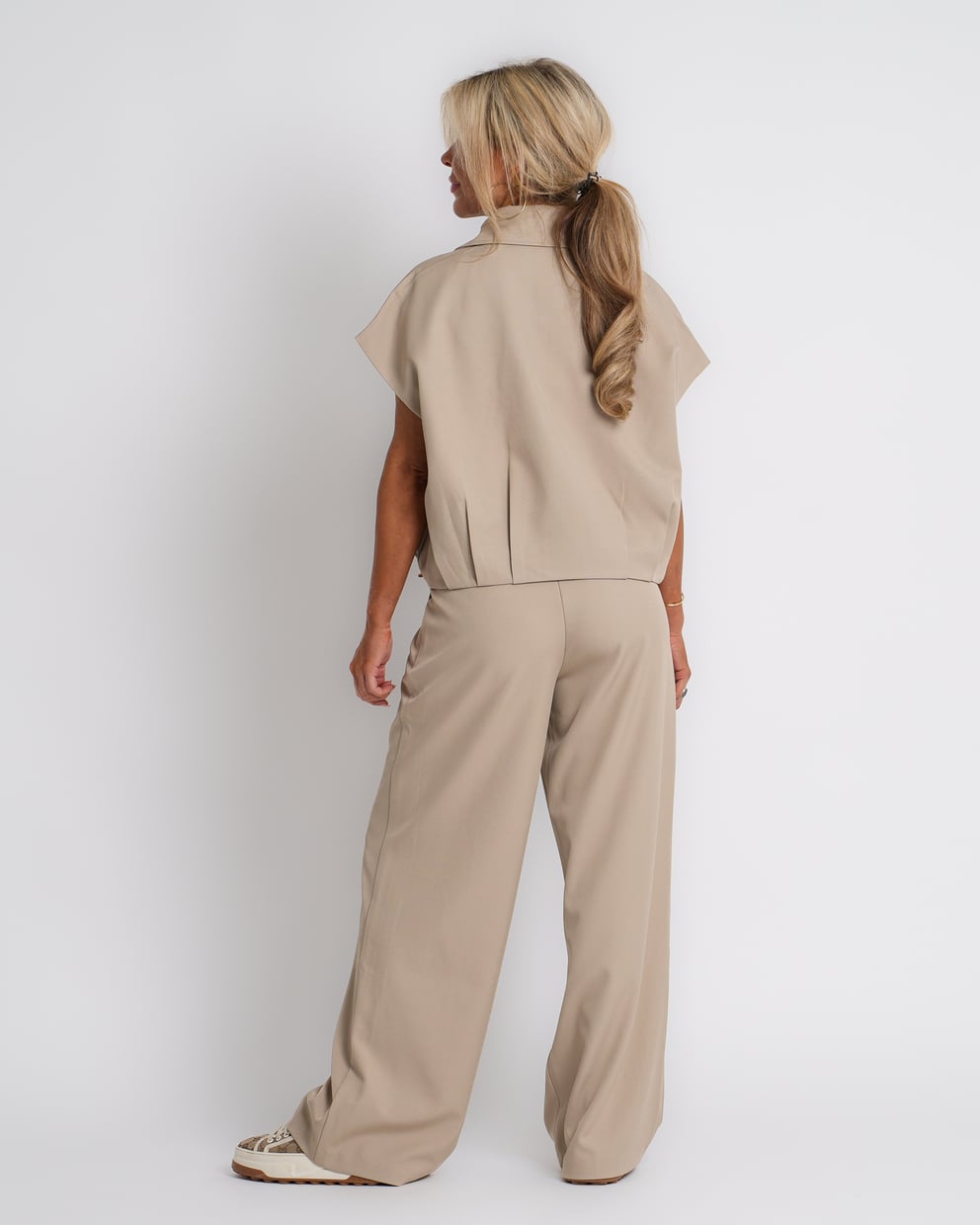 ambika gilet beige