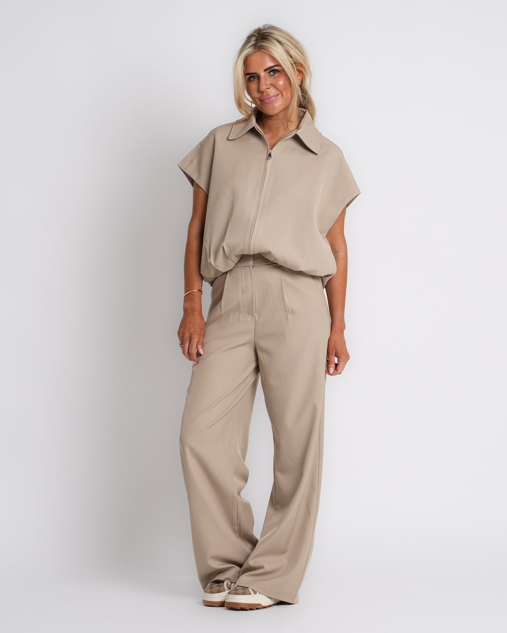 ambika gilet beige