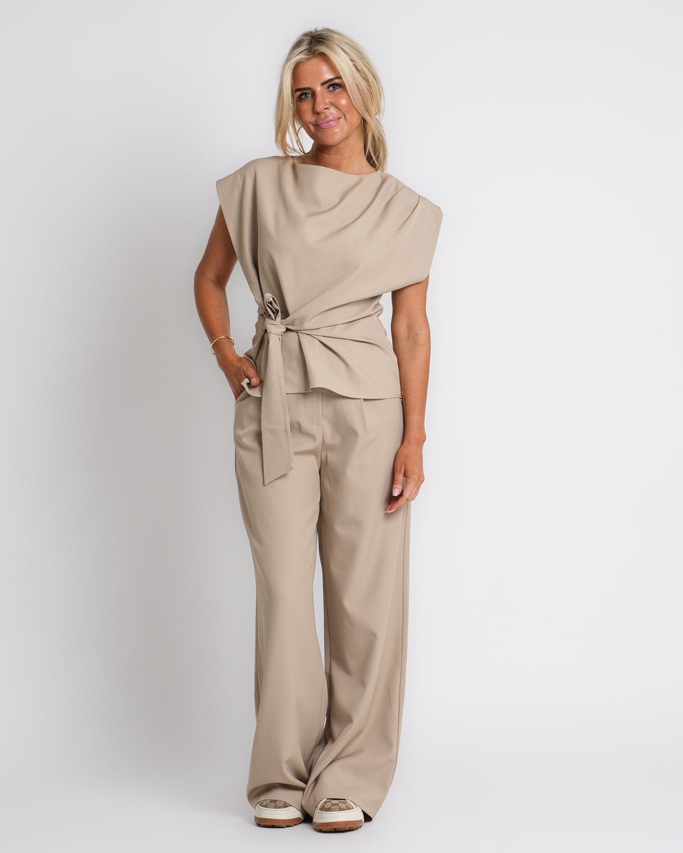 ambika gilet beige