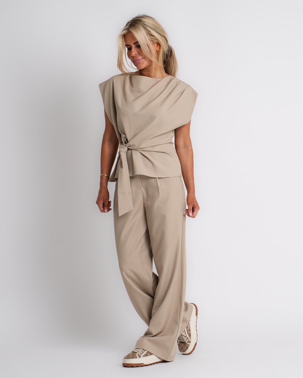 ambika gilet beige