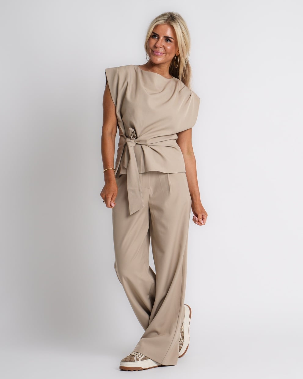 ambika gilet beige
