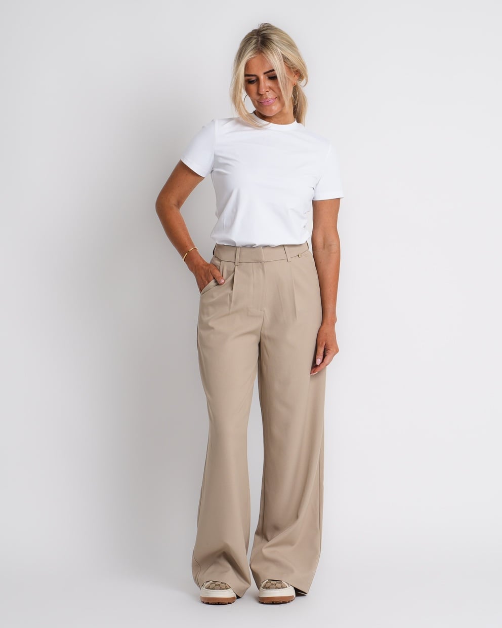 ambika gilet beige