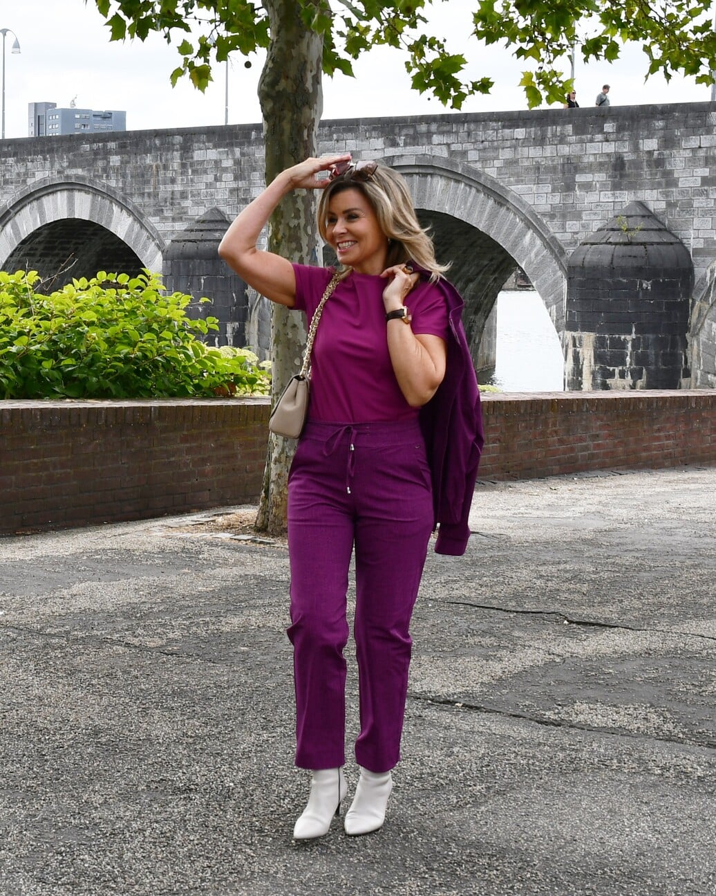 travel blouse magenta multicolor print met kantdetail | amy 872a
