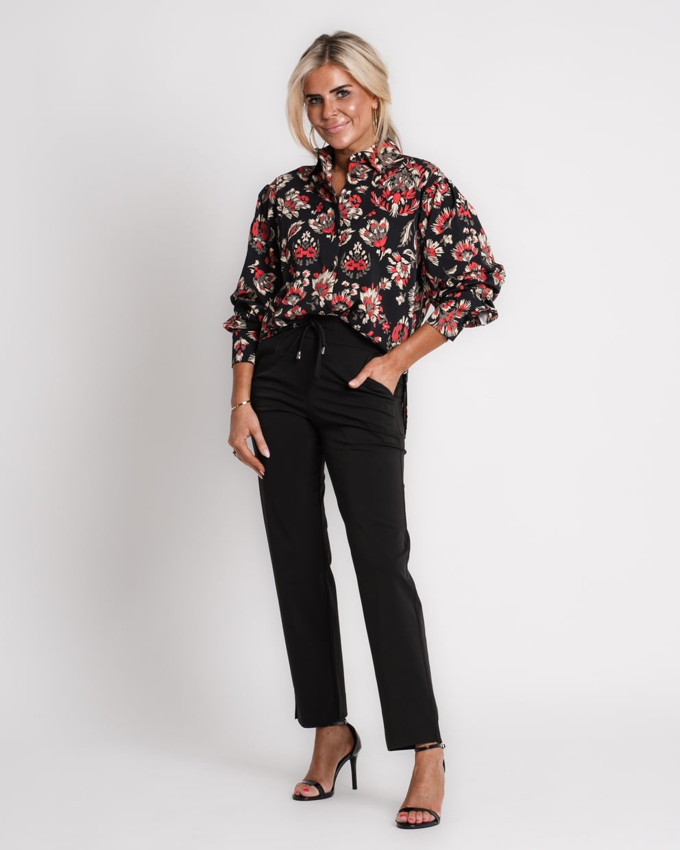 travel top met strik zwart | amy 898