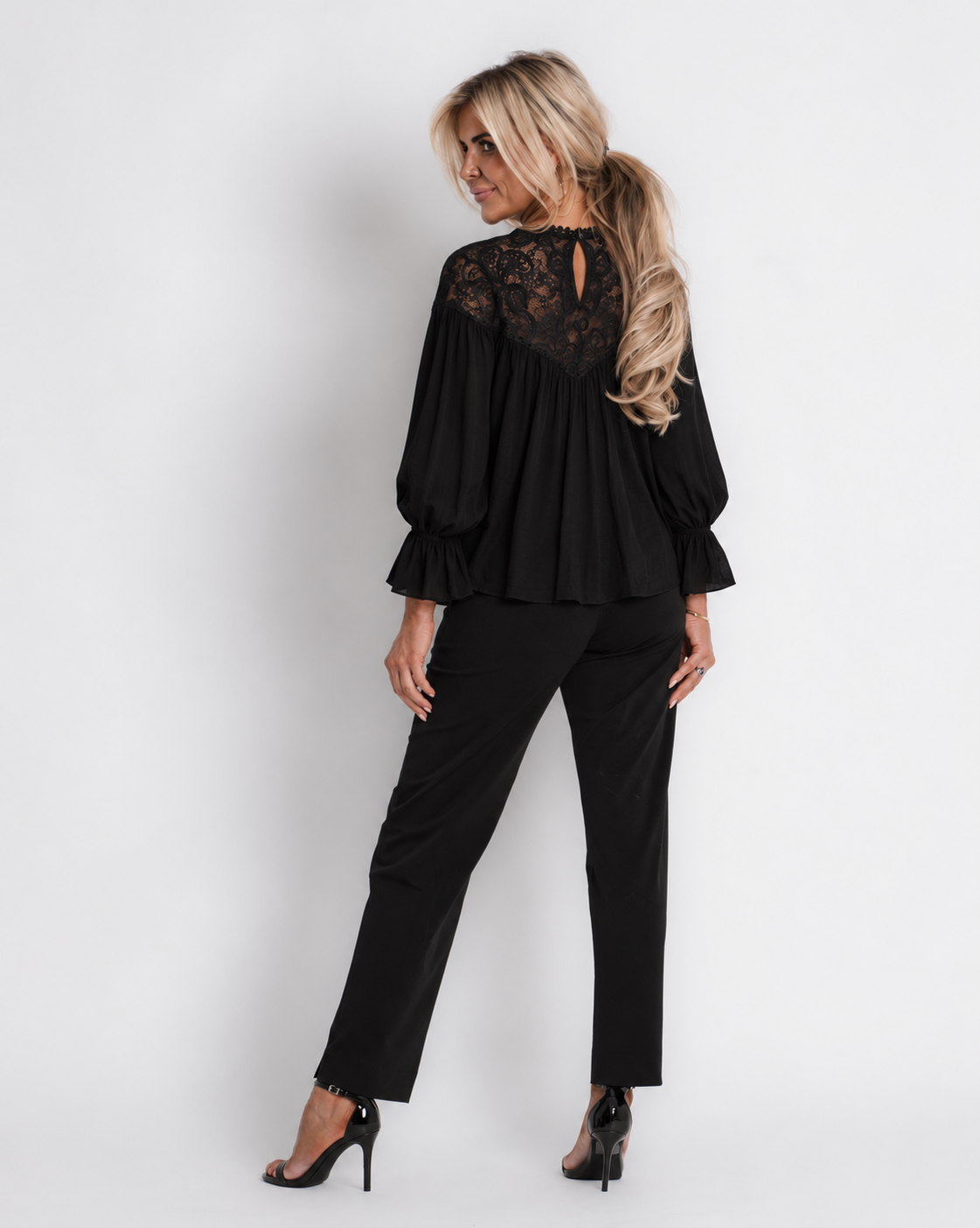 top met kant zwart | romee
