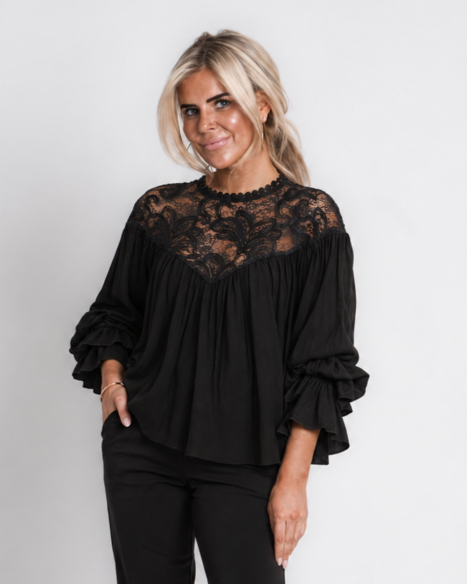 top met kant zwart | romee